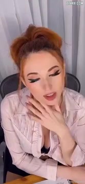 Streamer RedHead Amouranth Doggystyle