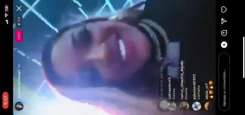 La Patrona Showing her pussy in a live at the disco