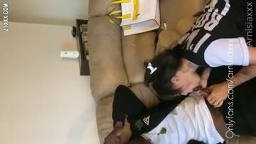Arnisia Marie get a huge creampie on the couch