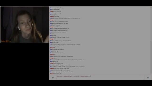 Silly girl gets convinced to masturbate on omegle