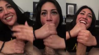 Her sister comes in and surprises her by sucking her boyfriend