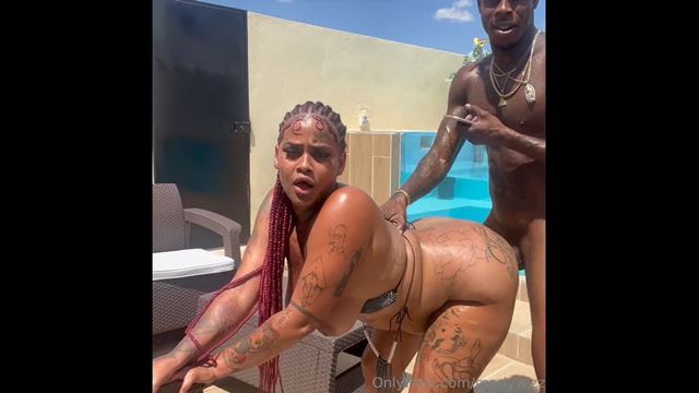 Dominican Fucking on the Roof of the House Outdoors